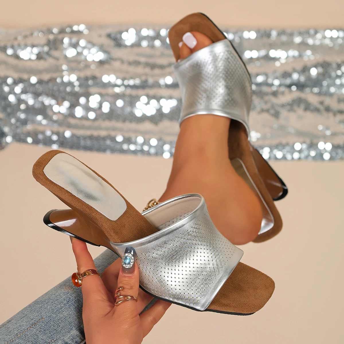 Women Lightweight High-heeled Sandals Summer New Designers Square Heel Shoes Solid Color Casual Outdoor Wear Open-toed Sandals. image 3