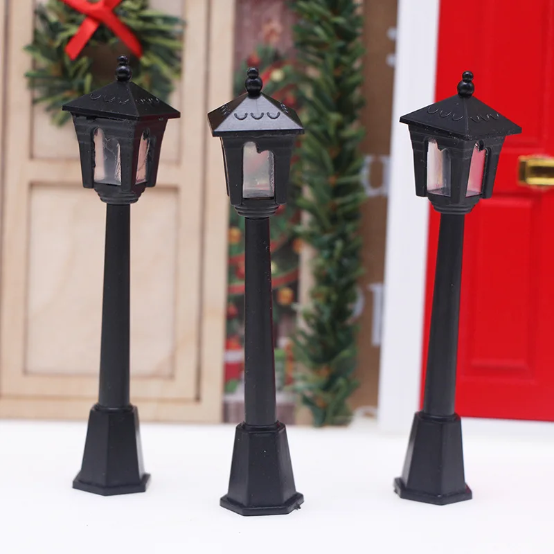 Doolhouse doll house Christmas mini plastic street light, garden micro-landscape decoration ornament, simulation model