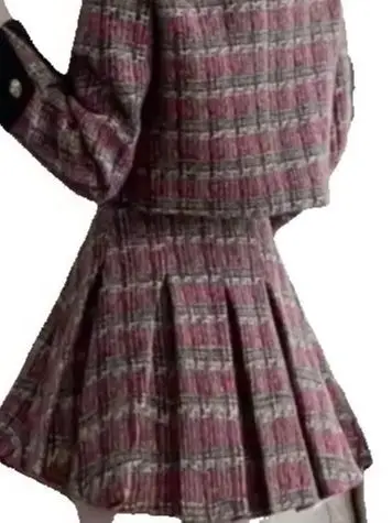 

Осень-зима 2025: новый твидовый модный комплект: французское винтажное текстурированное пальто с плиссированной юбкой, костюм-двойка высокого качества