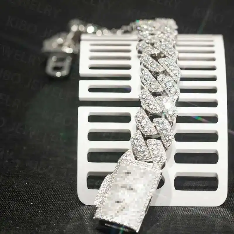 

Fine Jewelry Customized 18mm 22 Inches 925 Sterling Silver Iced Out VVS Moissanite Cuban Link Chain Necklace For Men