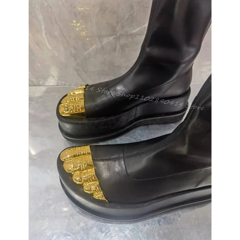 Botas de bezerro médio com zíper traseiro feminino, sapato de cinco dedos, plataforma alta, preto e dourado, passarela, moda top, 2024