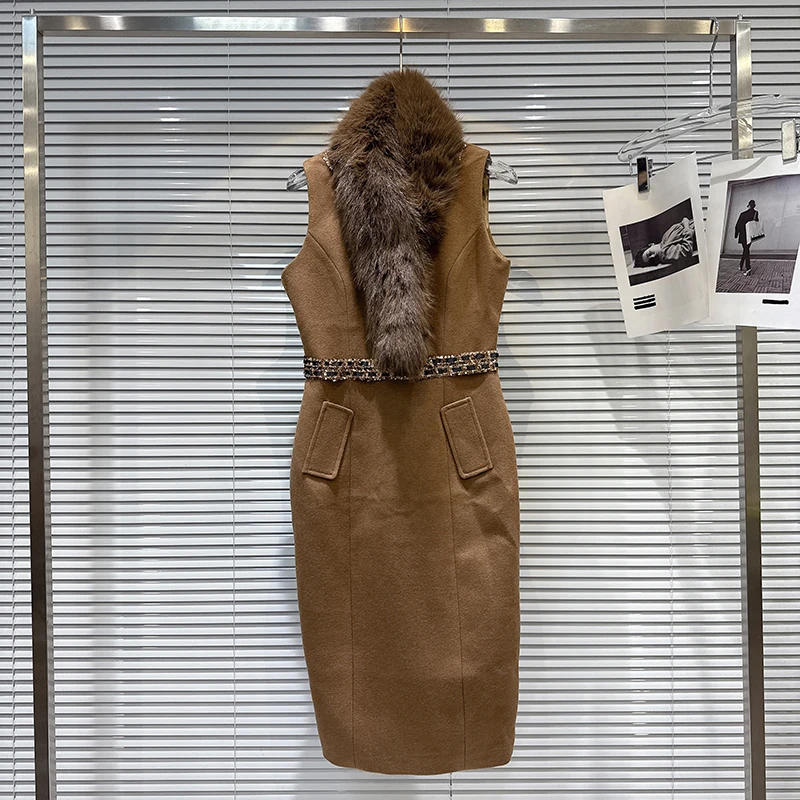 

2025 Winter New French Style Big Hairy Neck Bead Edge Material Vest Dress Women Unique Niche Design Sense Personality Dress
