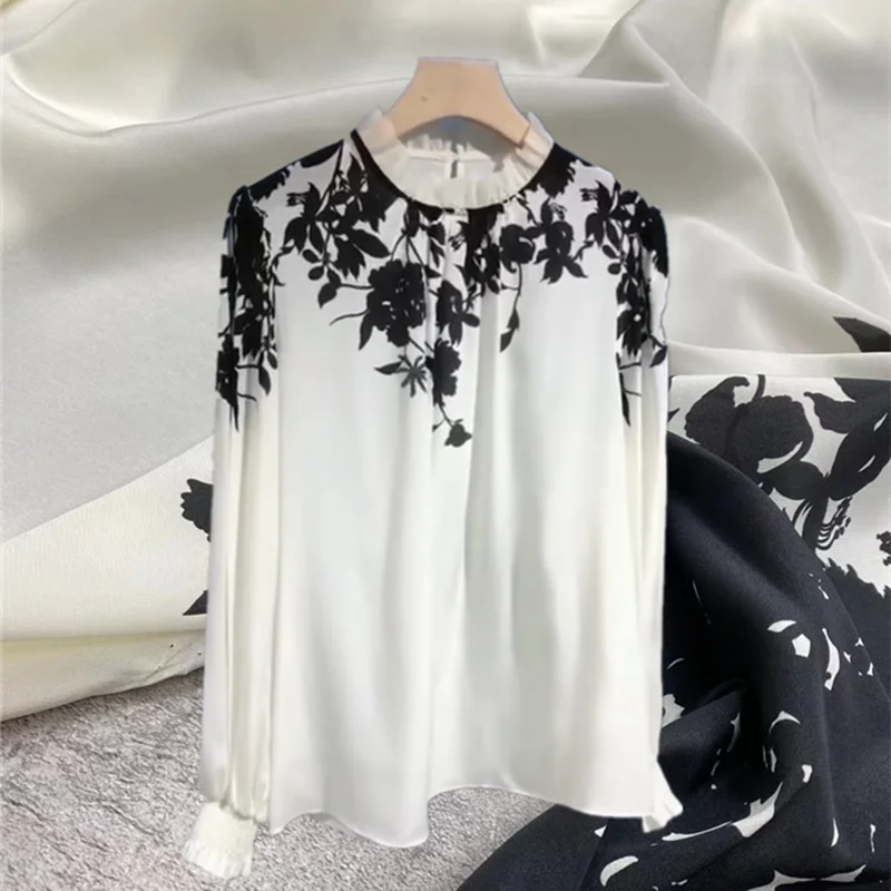 

European and American Big Brand V Home White 1.6m Positioning Printing Crepe De Chine Stretch Silk Fabric Shirt Textile Fabric