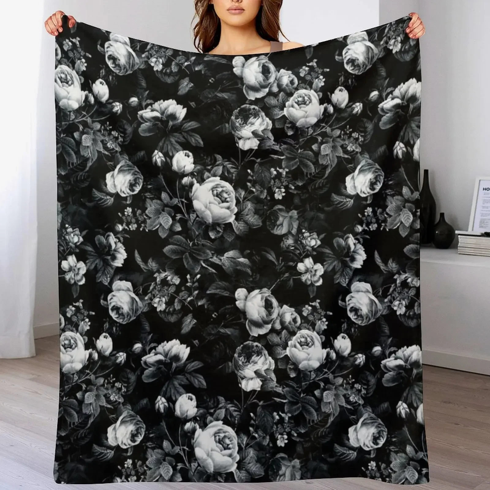 

Roses Black and White Throw Blanket Picnic warm winter blankets ands warm for winter Blankets