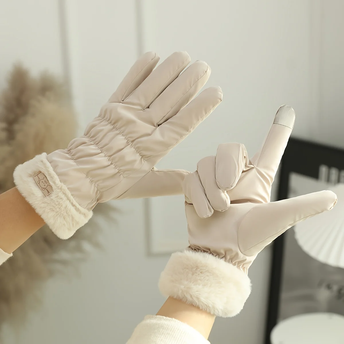 1 Pair of Warm, Thick Winter Gloves with Touchscreen Compatibility, Windproof Design, Essential for Motorcycle Riding, Christmas Stocking Stuffers, Holiday Gifts, and a Must-Have for Women's Outdoor Activities
