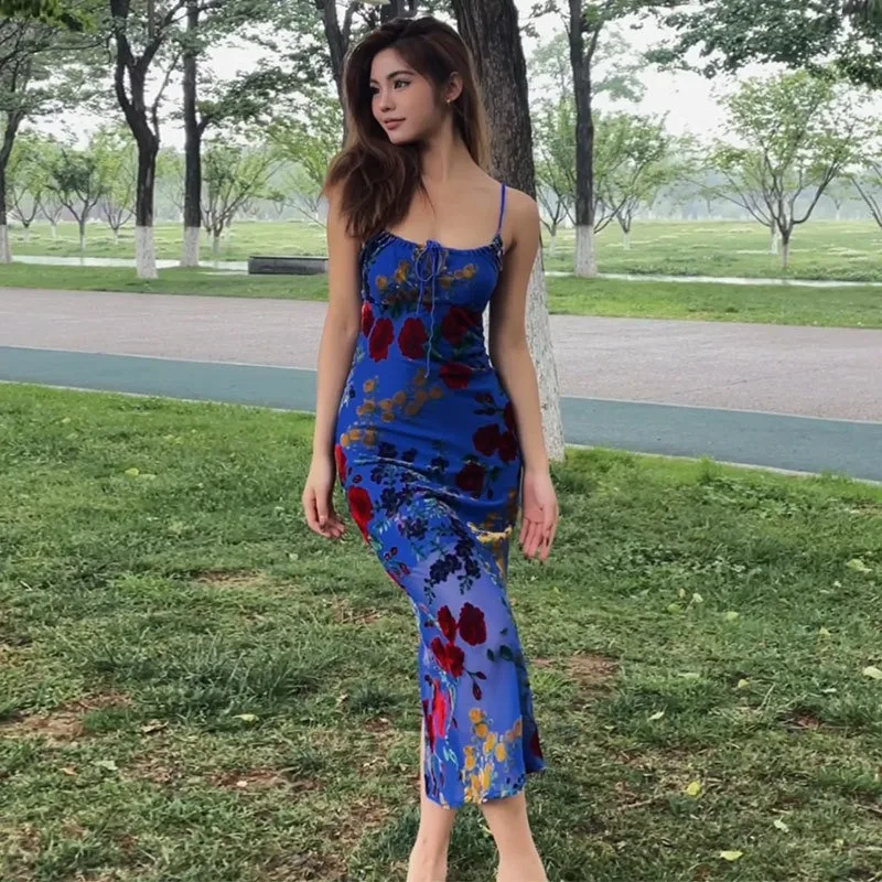 

Blue Velvet Flower Hollow Backless Slim Suspender Dress Retro Hong Kong Style