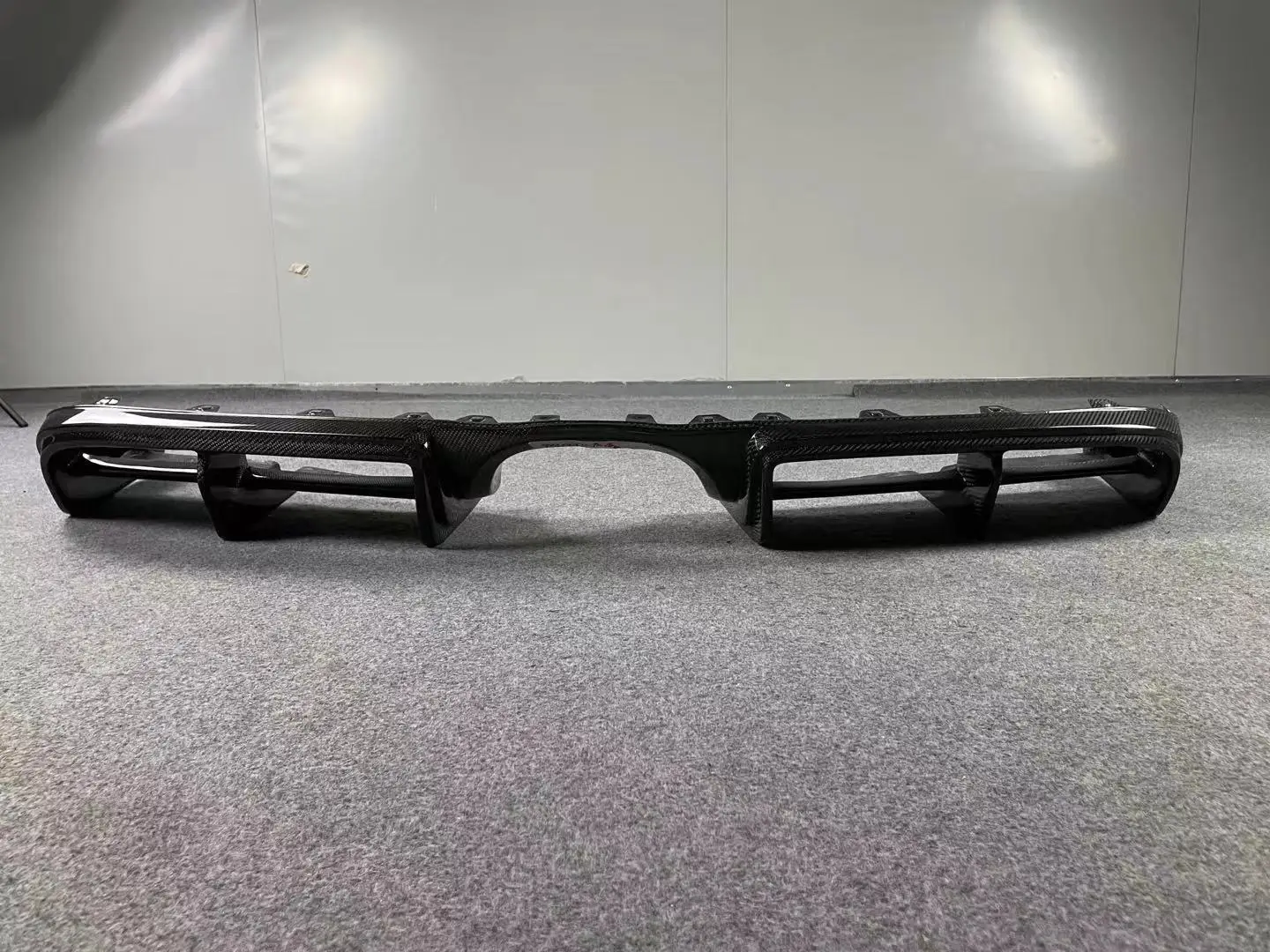 

Cayman 981 GT4 Upgrade – Factory Price V-Style Carbon Fiber Rear Diffuser (with Rear Bumper Lip), Perfect Accessory