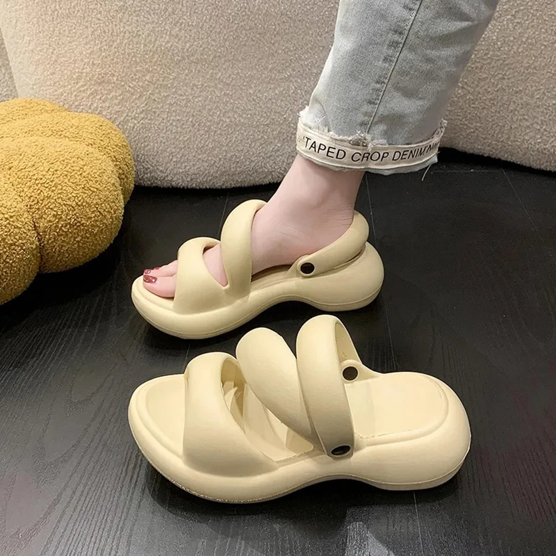 2023 Gorgeous Clouds Slippers Woman Light Platform High Heels Ladies Sexy Open Toe Casual Summer Sandals Fashion