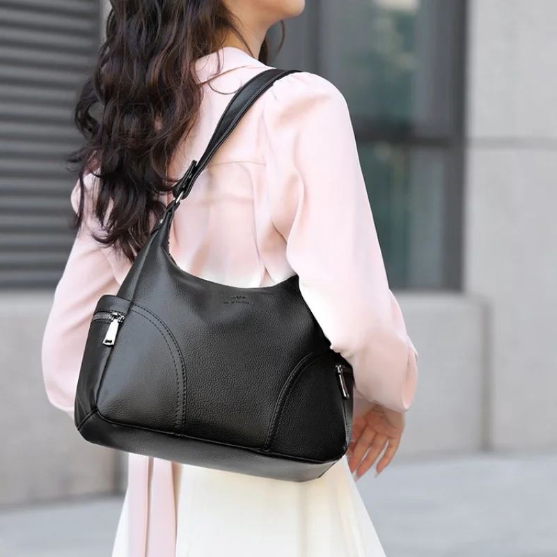 

Famous Designer Popular Crossbody Bag For Women - Leather Messenger Bag In Elegant Classic Luxury Brand