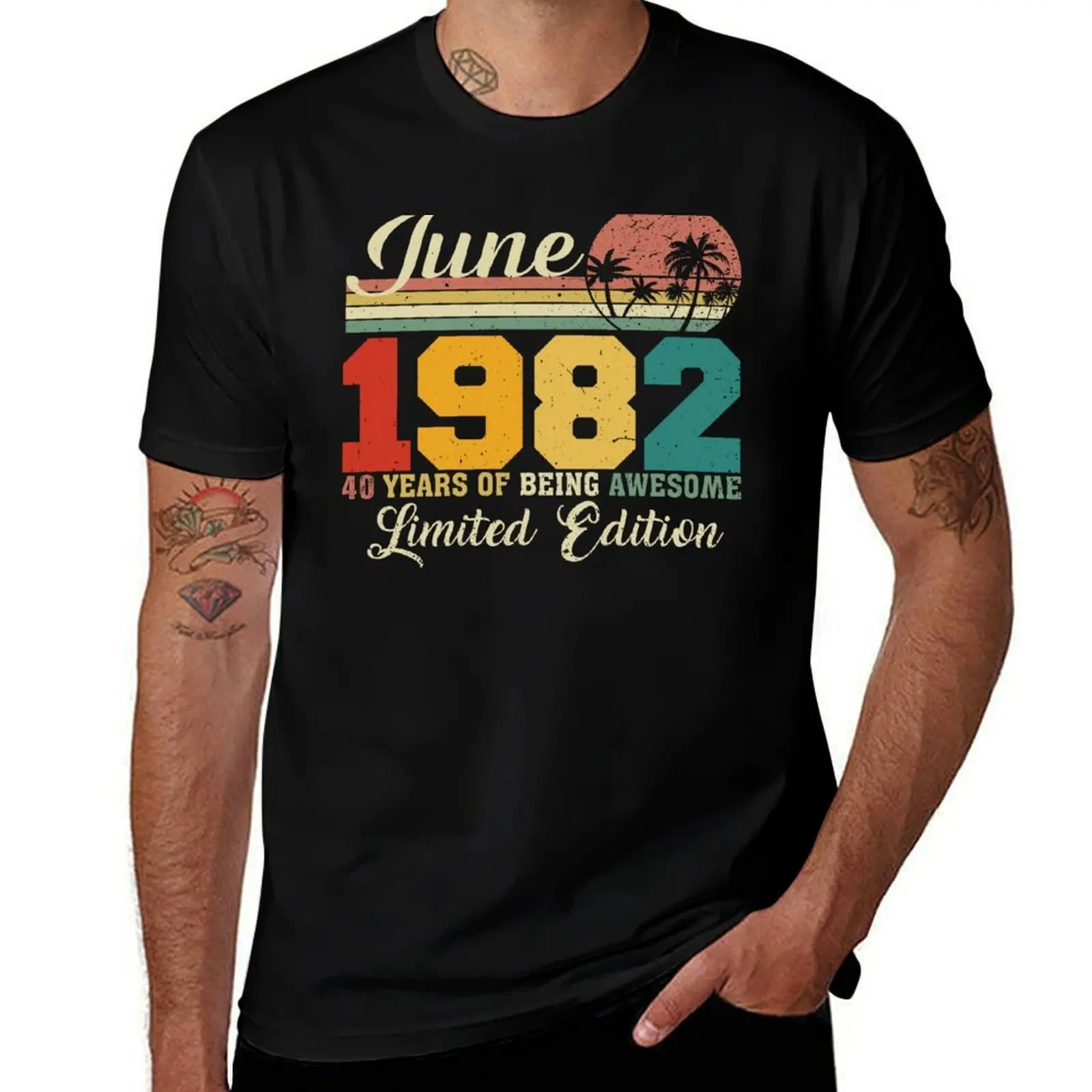 June 1982 40 Years Of Being Awesome Limited Edition Since Old Vintage Gifts Tees T-Shirt Basic Comfort Fit for Men T-Shirt