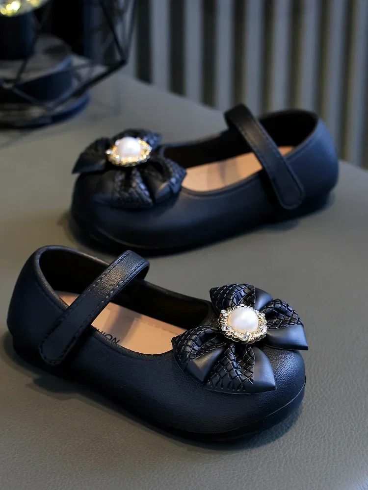 

Girls' new sandals for spring and summer 2025 are fashionable, versatile, comfortable and wear girls' lady princess shoe sandals
