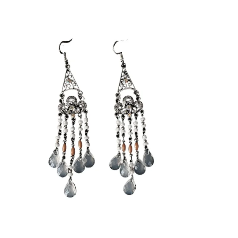 Streamer flying Chinese retro ethnic style fringed beaded earrings female niche design exquisite and simple
