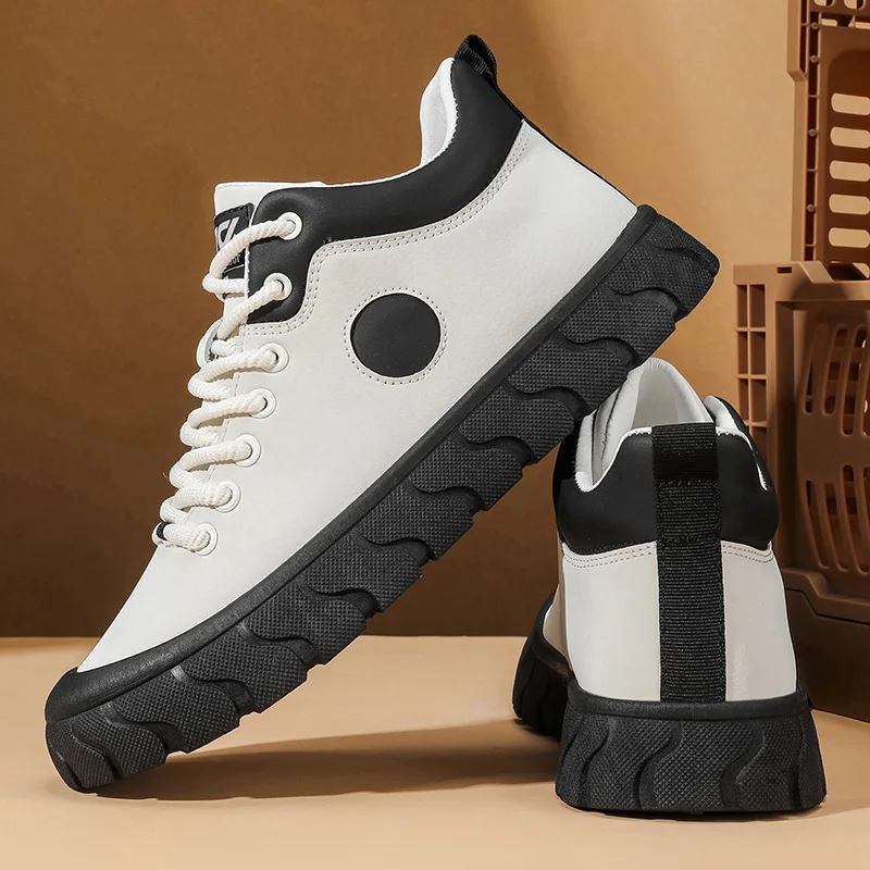 

Winter's New Sporty and Casual Flat Mid-top Color-blocked Round-toed Fashionable Versatile Lace-up Soft-soled Vulcanized Shoes