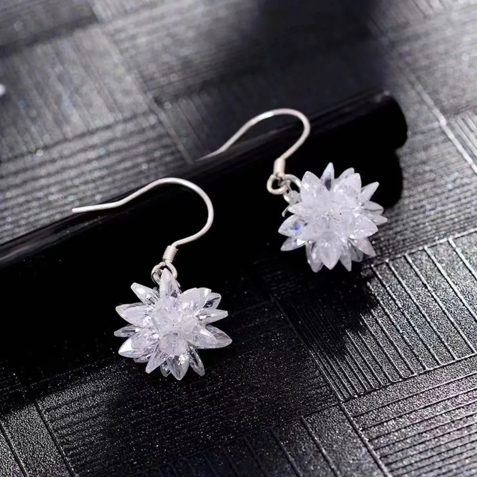 SUGO Classic Hot Sale Shiny Silver Color Ice Flower Zircon Personality Design Earrings for Elegant Women Dinner Party Jewelry