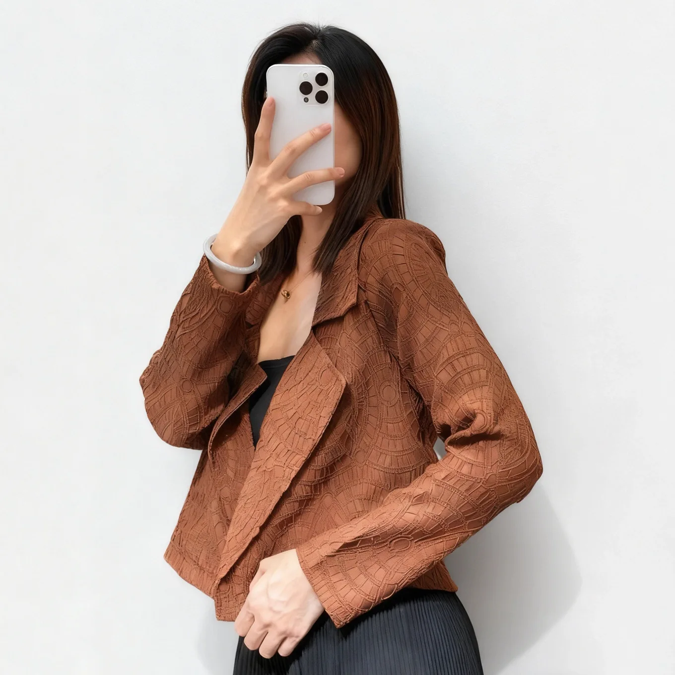 مياكي مطوي 2025 جديد الخريف التطريز الثقيل السترة المرأة قسط الشعور مطوي الفن المتخصصة تصميم بدلة ركاب عادية القمم