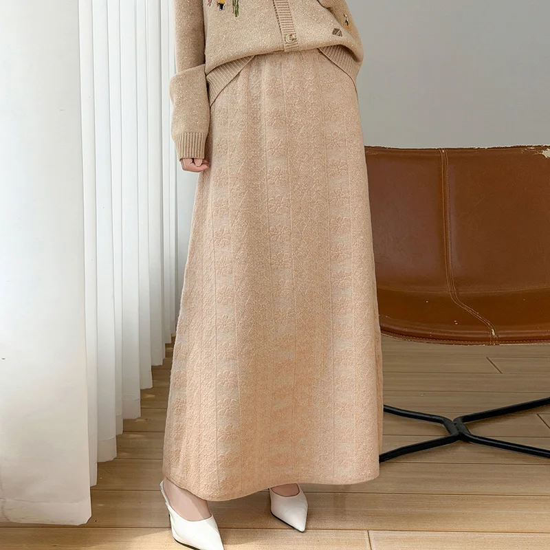 Women's 100% Merino Wool Knit Jacquard Midi Skirt Retro Geometric Pattern Relaxed A Shape Knit Bottom Elegant Mellow Composed