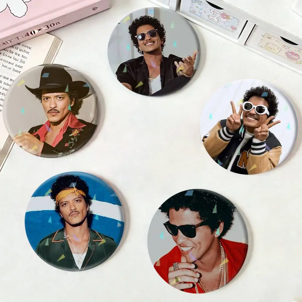 

B-Bruno Mars Badges Niche Design Brooch for Backpack Lapel Pins Creative Accessories