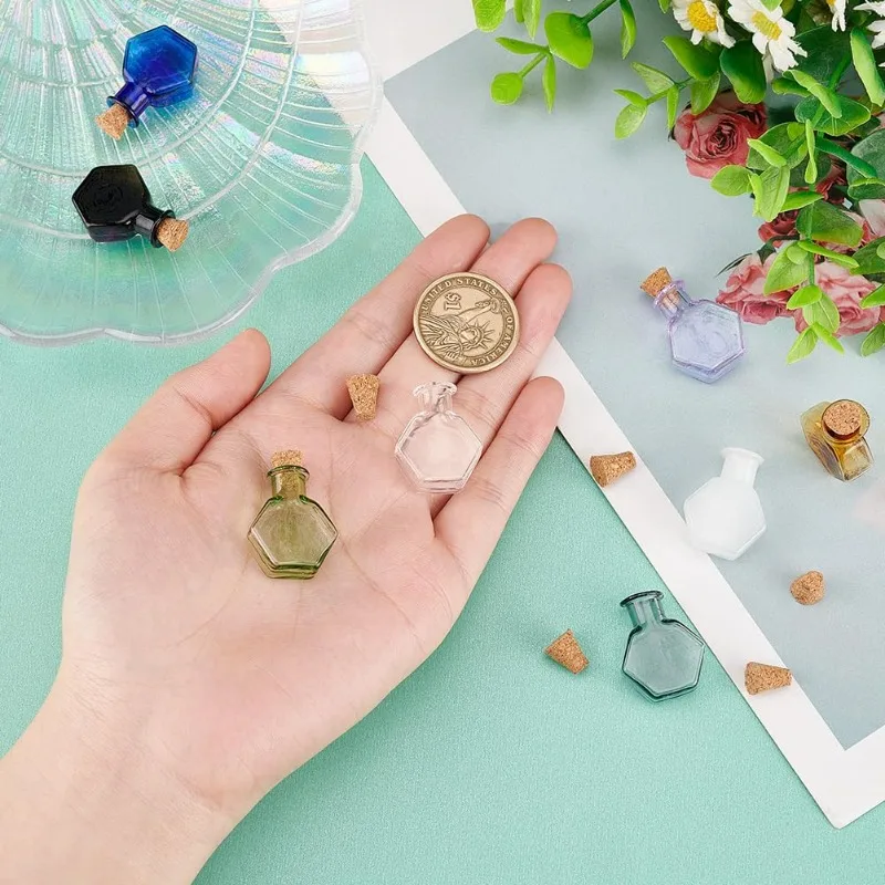 8pcs Mini Colored Glass Bottles Tiny Spell Jars Hexagon Potion Bottles Wishing Bottle Vials with Corks Drifting Bottle Glass