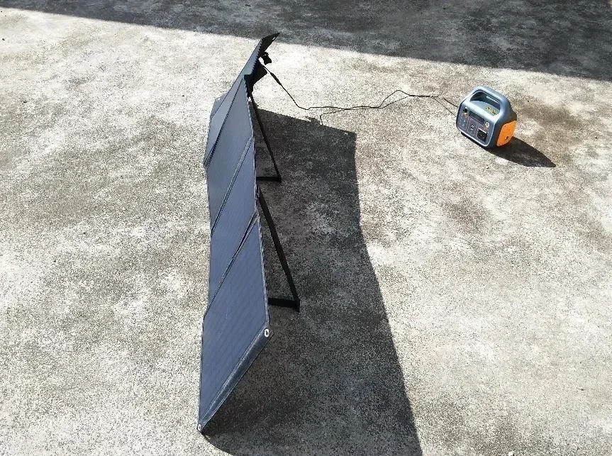 2023 New Folding 18V 400W Solar Panel USB Output Monocrystallinel Waterproof Solar Cells Folding Package with Support