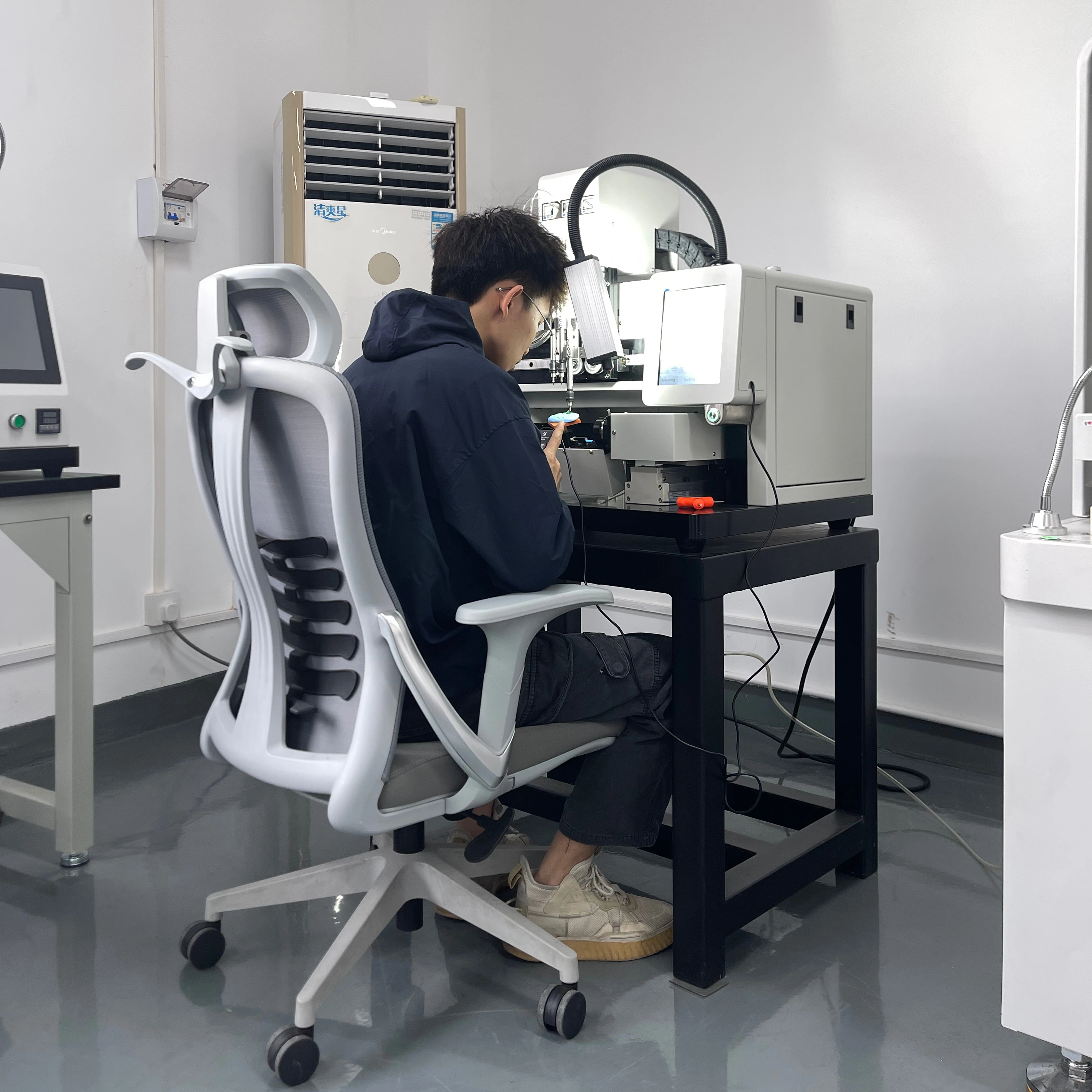 YuBang High-Speed & Compact Desktop Automatic Wax Setting Machine for Diamond Jewelry Tools & Equipment China Origin