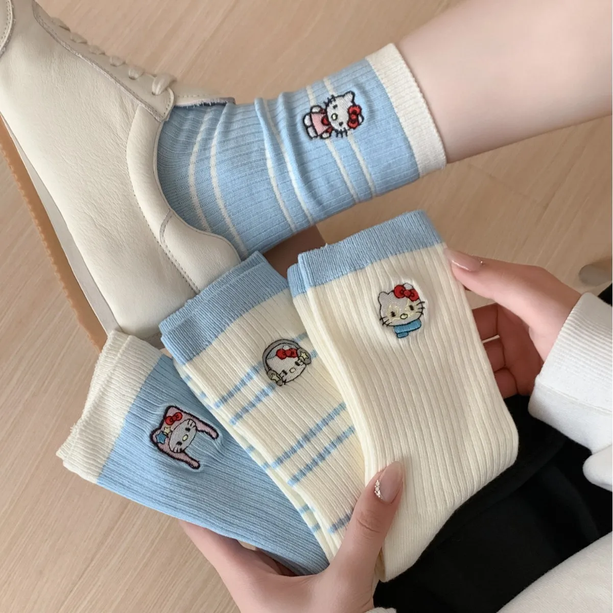 

Blue KT Cat Mid-Calf Socks Autumn/Winter Edition Cotton, Sweat-Wicking & Odour-Resistant Exquisitely Packaged Cartoon Embroidere