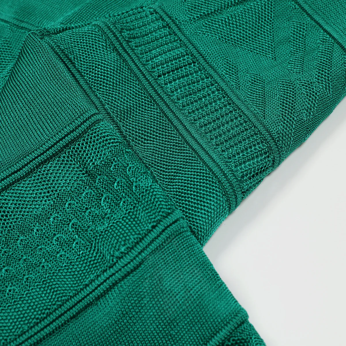 op maat Hoge kwaliteit op voorraad mouwloze dames korte gebreide top + halflange rok met halve body