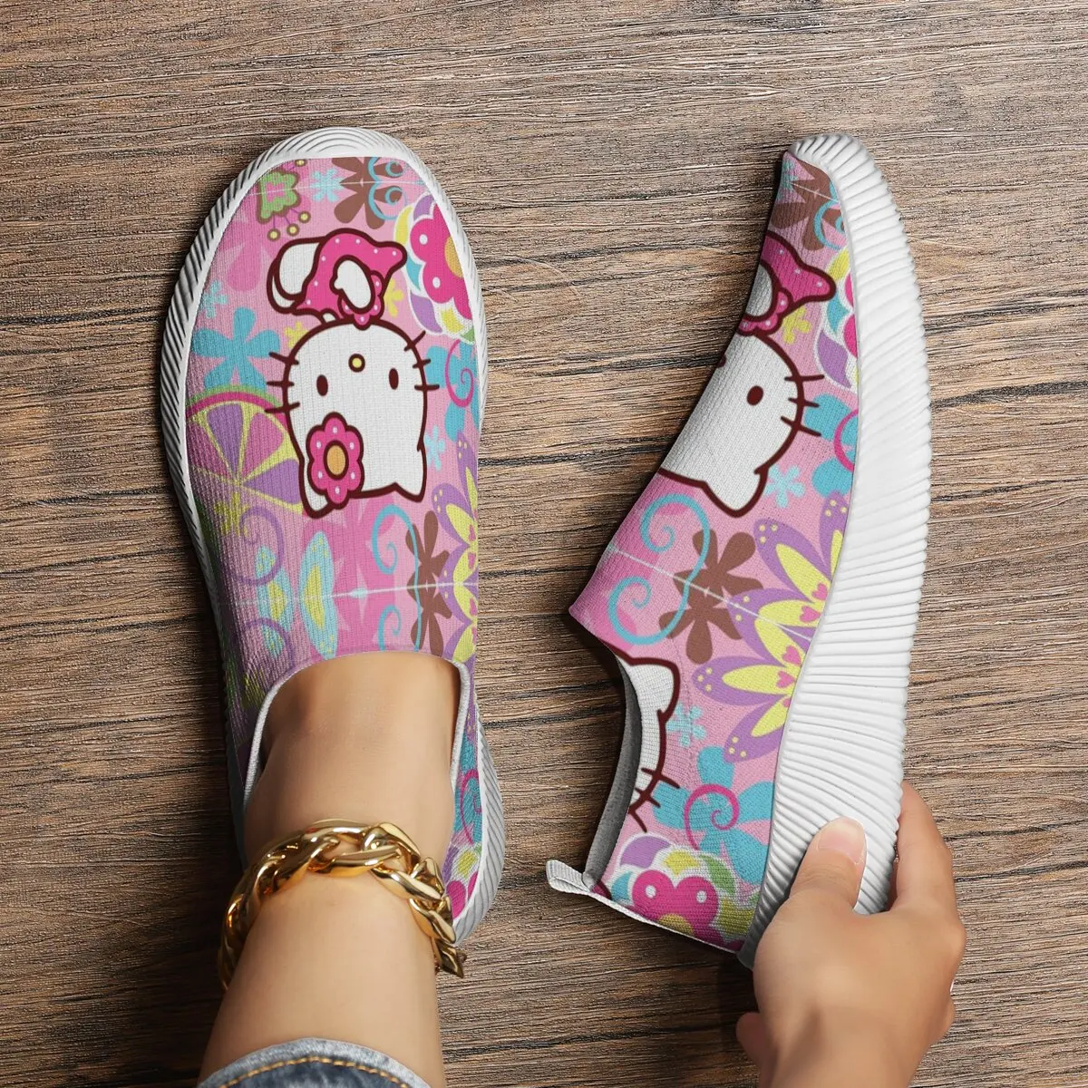 حذاء ديزني هالو كيتي للنساء خفيف الوزن للاستخدام الخارجي، حذاء مشي غير قابل للانزلاق يسمح بمرور الهواء، حذاء كاجوال سهل الارتداء