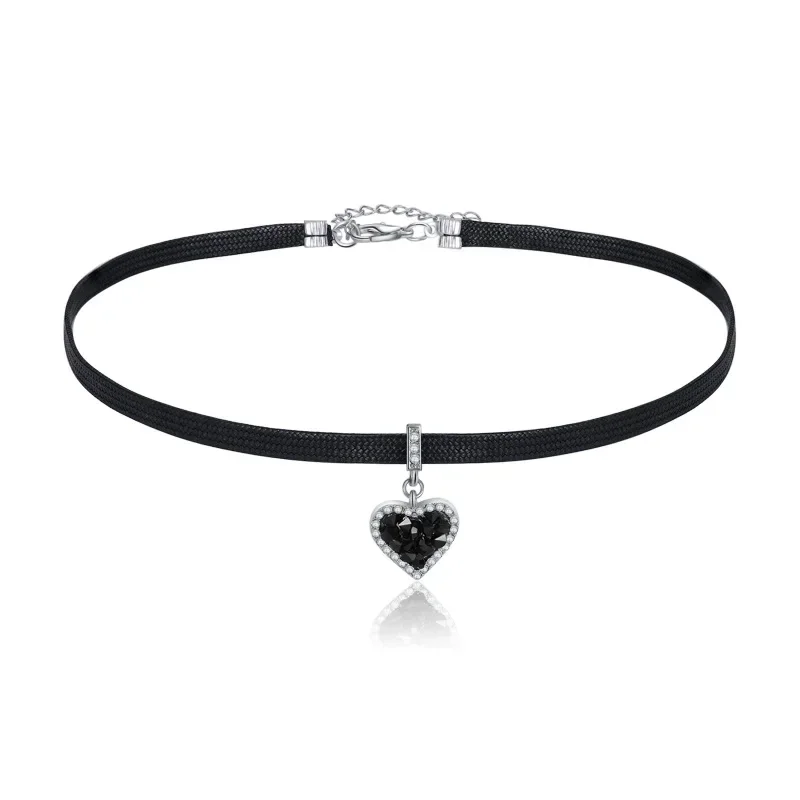 

Women's collarbone chain, black leather rope heart-shaped necklace, fashionable clothing collar, retro neckline