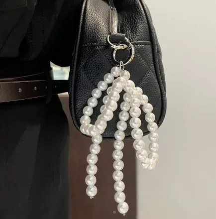 Korean Fashion Imitation Pearl Beaded Bow Key Chain Pendant for Women Girls Delicate Ornament Decoration for Bags and Phones