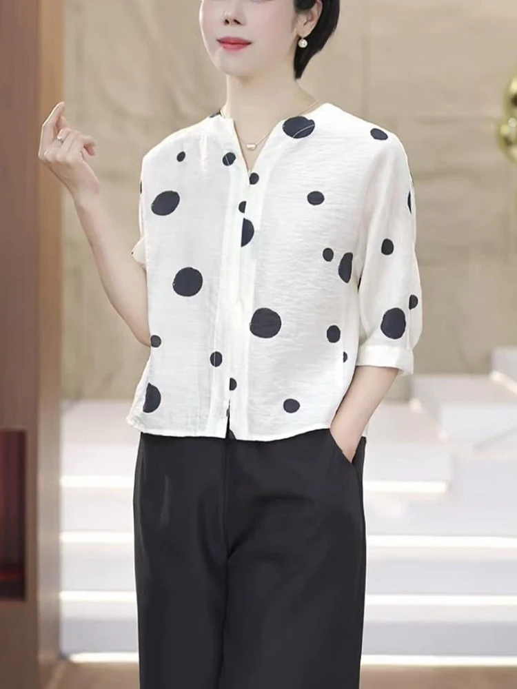 

Новая летняя женская блузка свободного кроя с V-образным вырезом, в горошек, в европейском стиле, удобная, с коротким рукавом, на пуговицах