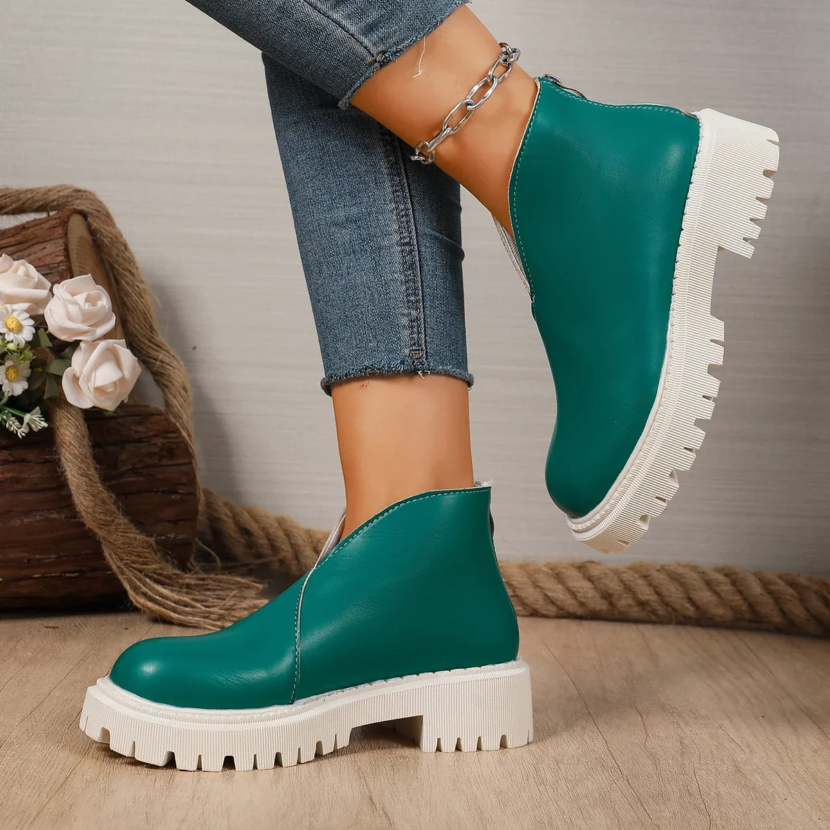 Winter-Damenstiefel mit mittelhohem Absatz, rutschfester Sohle und Reißverschluss hinten, modische High-Top-Schuhe, bequeme Outdoor-Sportschuhe. – Detail 16