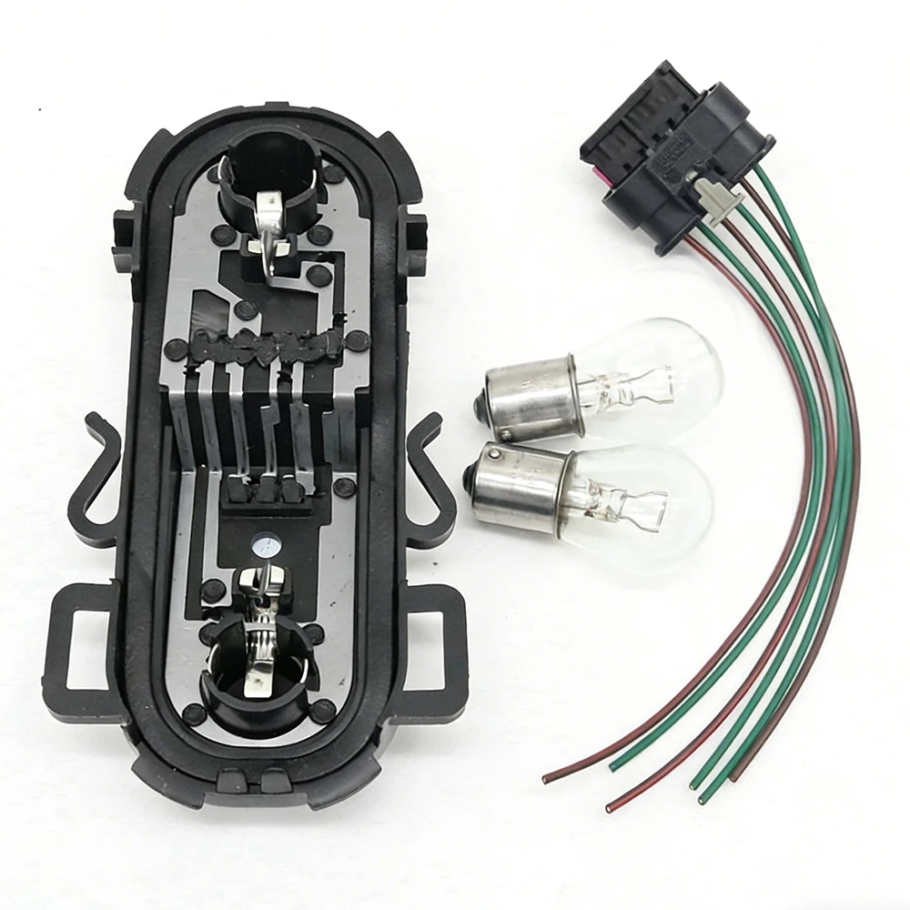 

Rear Tail Light Bulb Plug Holder Board Connector Socket For BMW X1 F48 F49 SDrive18Li Xdrive20Li XDrive25Li XDrive25Le 2016-2019