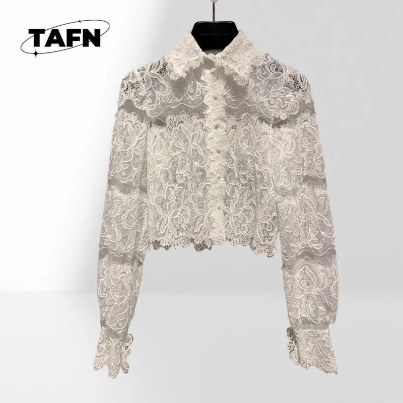 

Handmade Embroidery Three-Dimensional Lace Suit High Street Temperament Trend Women’s Bell Sleeve Shirt Fashion Loose AF3033