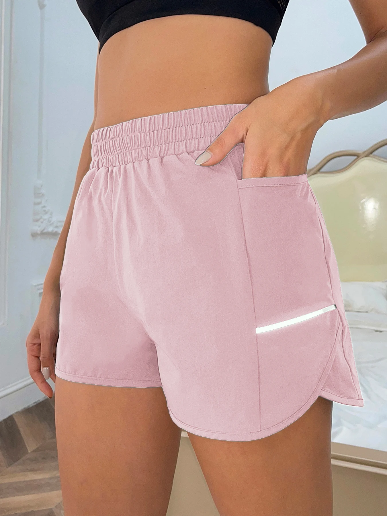 Women's new shorts with mobile phone pocket, elastic waist, sports belt, reflective strips, casual fashion sports shorts