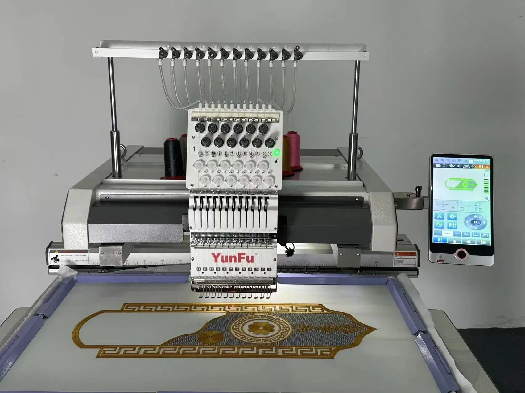 Yunfu's Hot-Selling Bl-1201e Digital Electronically Controlled Embroidery Machine