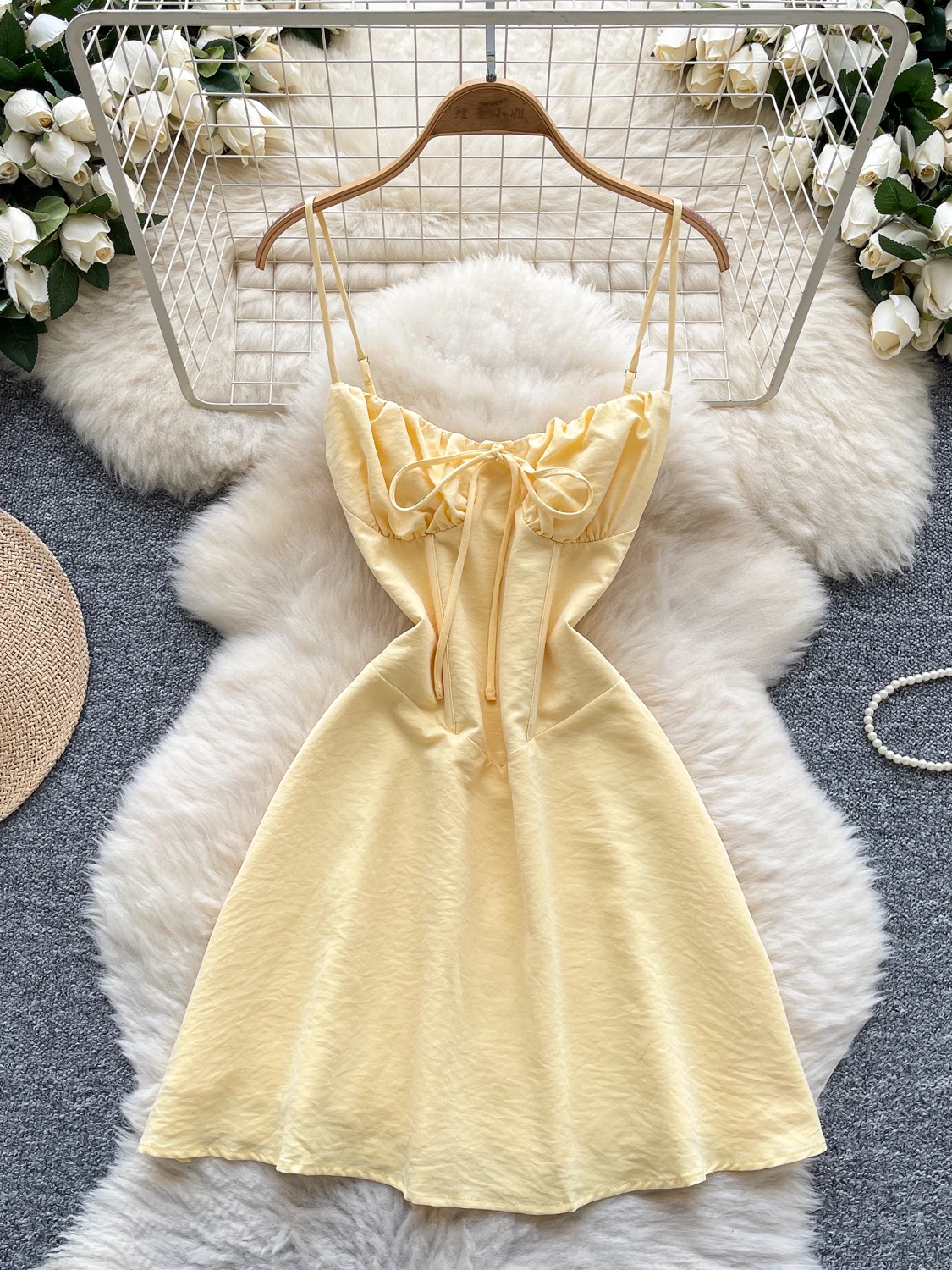 فستان صيفي نسائي بتصميم عطلة الشاطئ، برباط خلفي مثير، يبرز الخصر، تنورة قصيرة بأسلوب كوري عالي الخصر