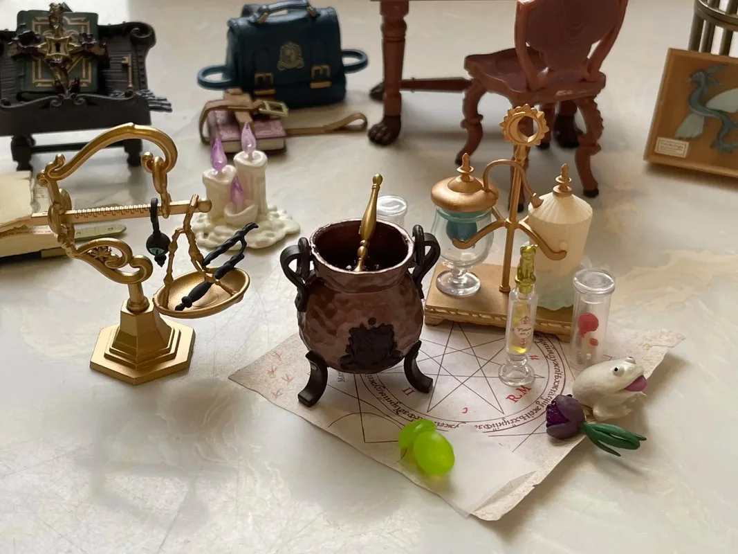 Re-Ment-caja ciega de la serie de la escuela de brujería y hechicería, escena en miniatura, objeto mágico, decoración de habitación, regalo personalizado