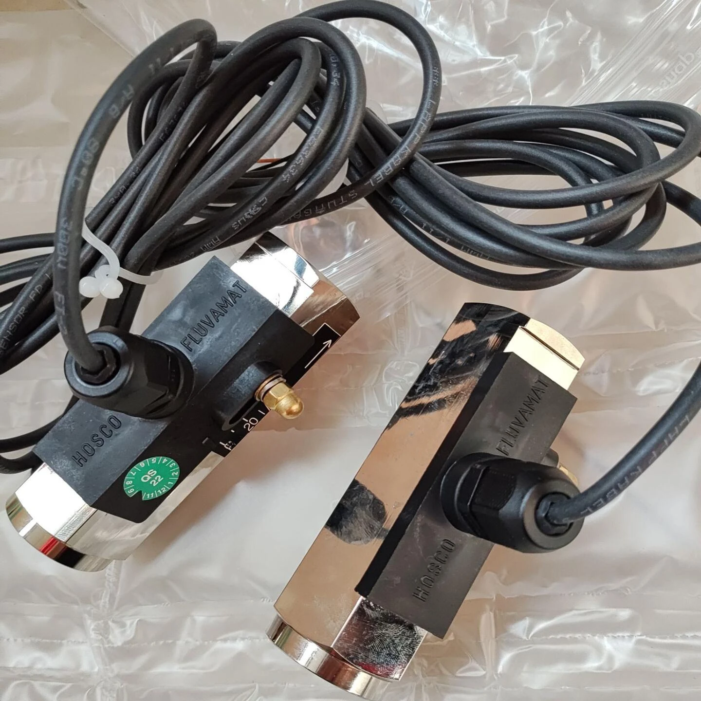 UR1-010GM-123 flow switch Honsberg original LUTZE 762189 solenoid valve plug