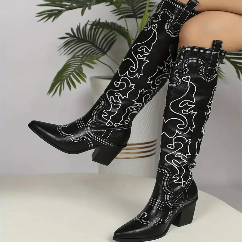 High Quality Pointy Toe Cowgirls Western Boots Vintage Embroidered Cowboy Boots Women High Heels Music Festival Shoes Size 35-41