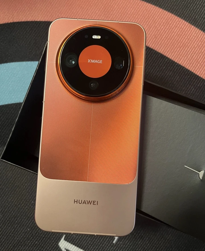 Original HUAWEI Mate 90 Pro 6.75 Inches 120Hz Display Kirin 9035 HarmonyOS 7.0 Cam 50MP Battery 6600mAh 100W Wired Smartphone