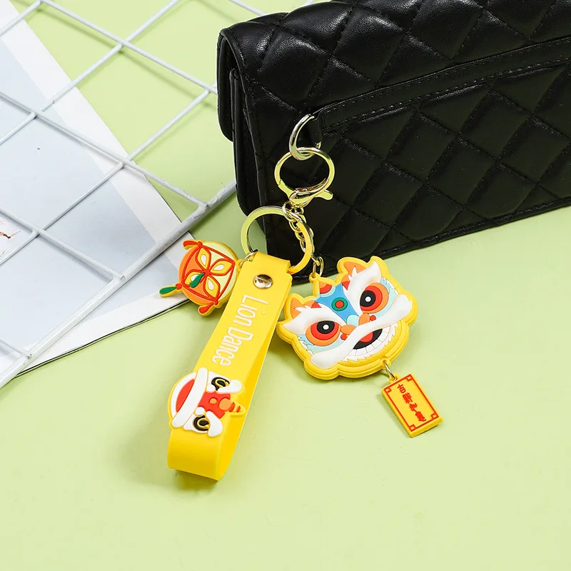 

Miniso Изысканные подвески-брелки для небольших подарков, милые подарки с героями мультфильмов, аксессуары для автомобильных брелоков и нежные подвески-сумки