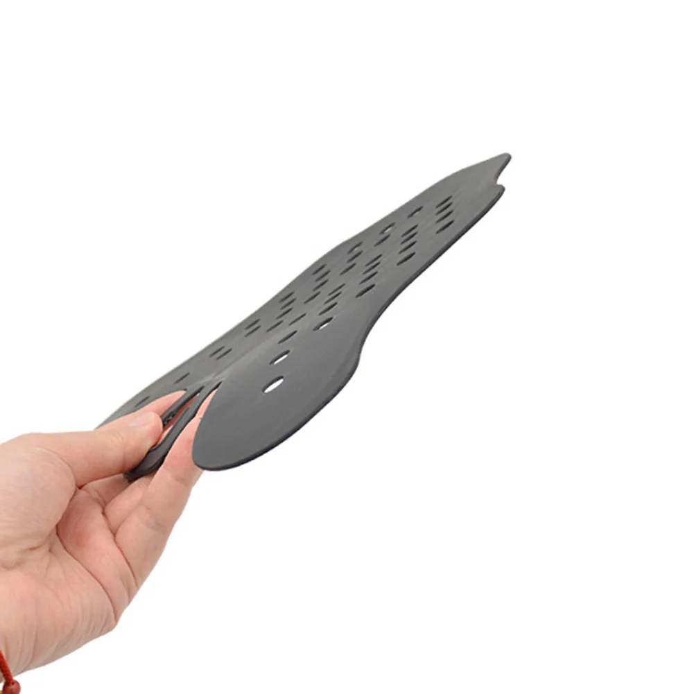 diving-fin-shoe-stretcher-support-tool-designed-for-use-with-both-recreational-and-performance-oriented-swim-fins