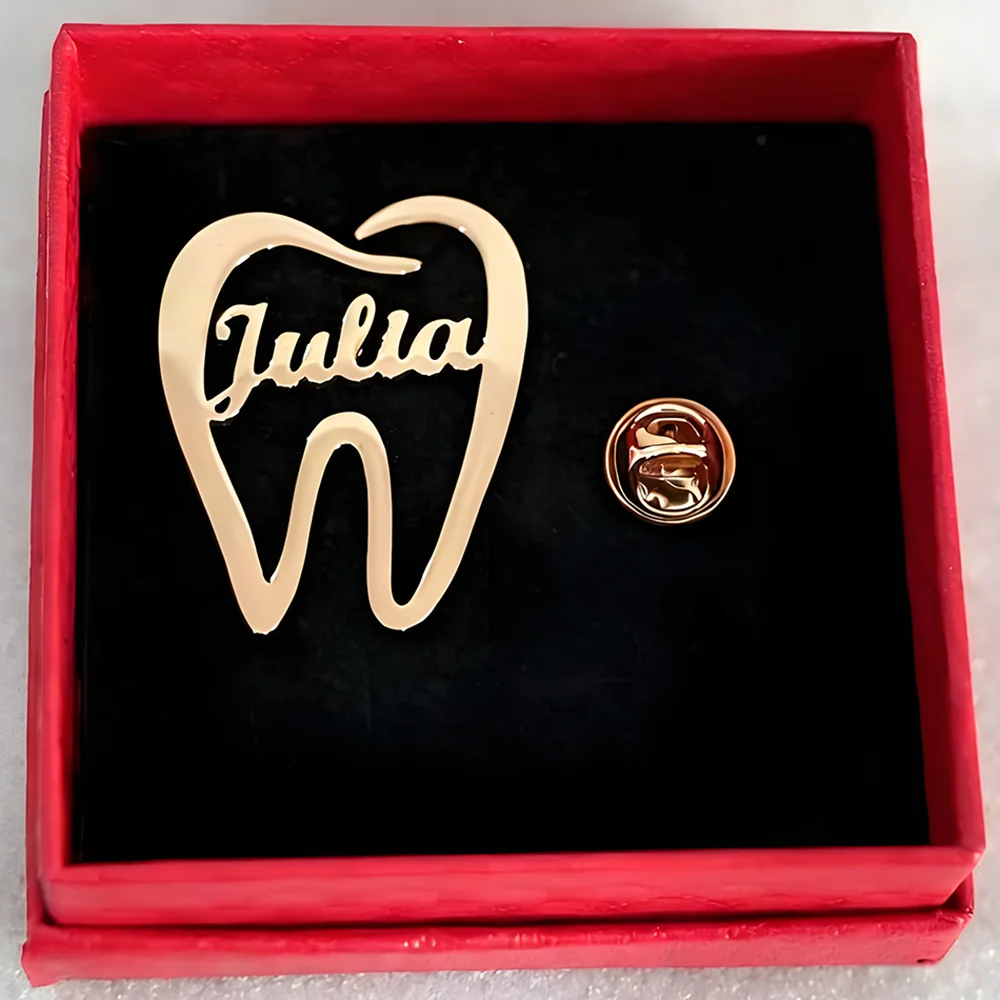 Personalized Dentist Name Brooch Custom Tooth Symbol Pin for Dental Graduate Graduation Gift Medical Staff Appreciation Jewelry
