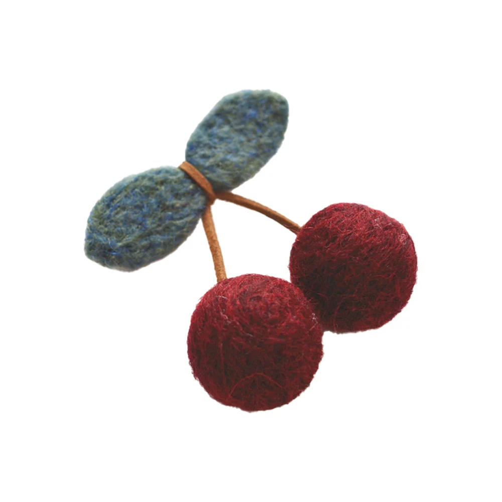 1 Piece 7*8 CM New Handmade Felted Wool Delicate Cherry Brooch Dress Sweaters Perfect Match Single Product