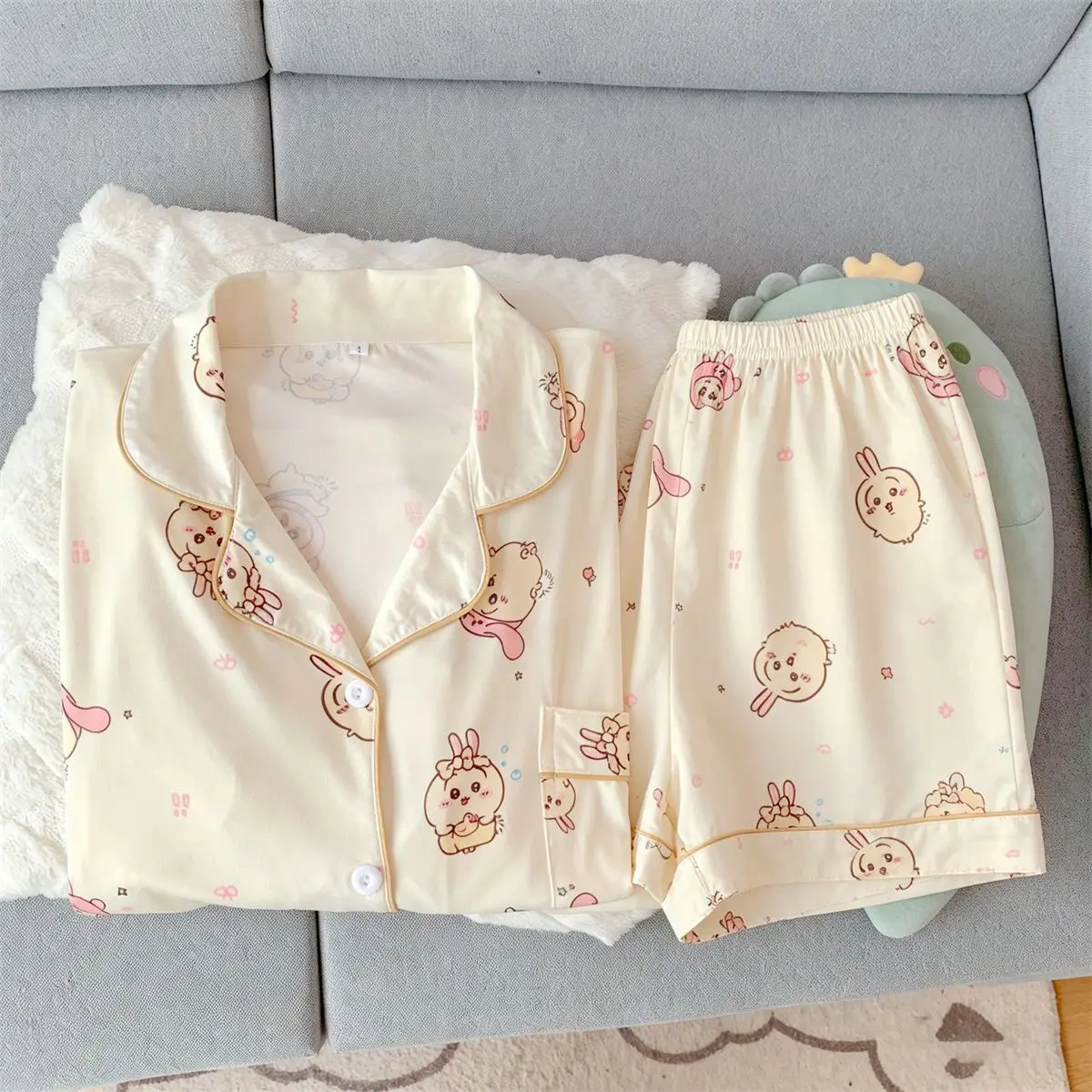 

Kawaii Usag Chiikawa Women's Summer Pajama Set New Model Y2K Fashion Design Short Sleeved Shorts Cartoon Student Home Suit Gifts