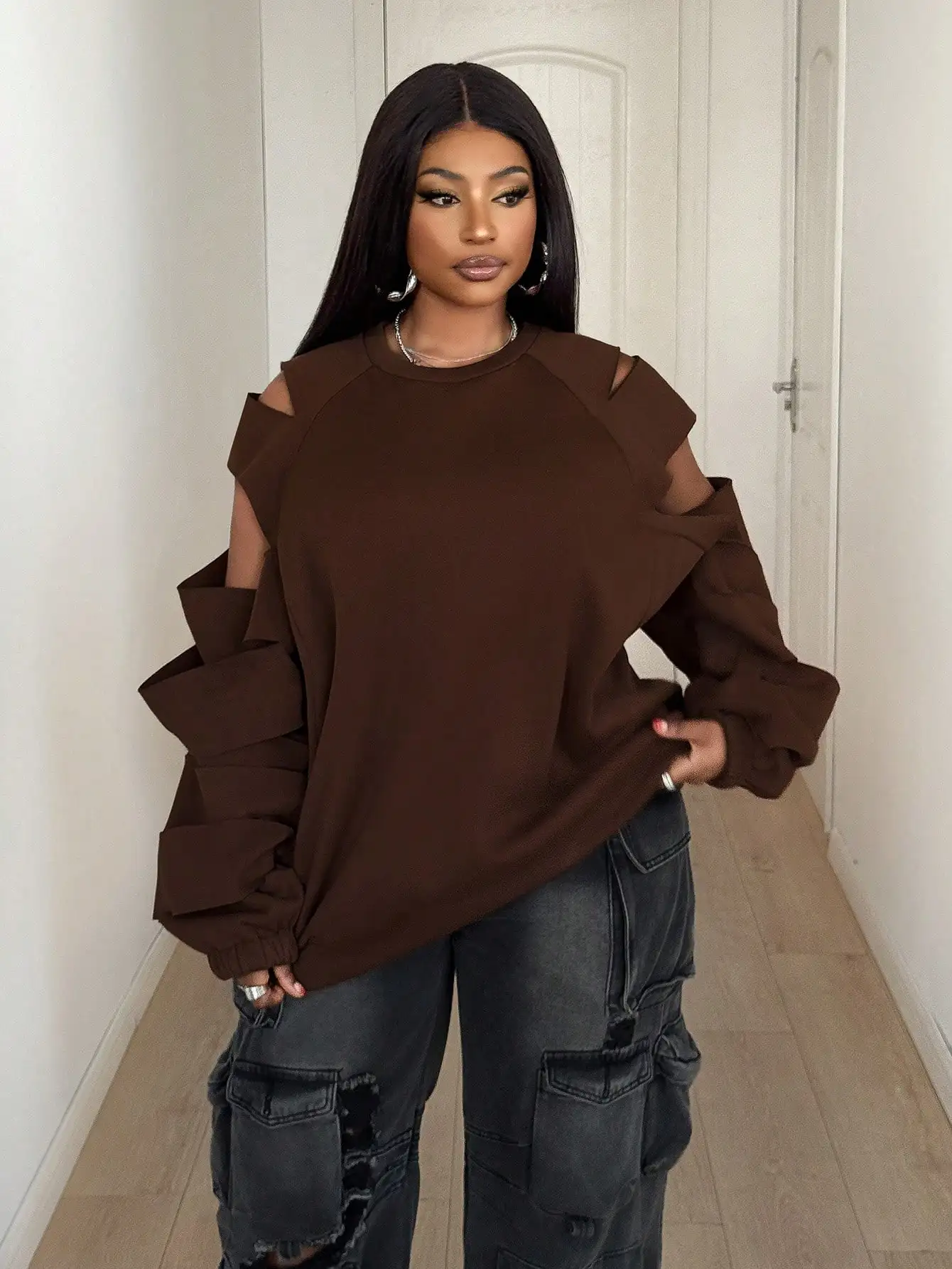 

Женская толстовка больших размеров с открытыми плечами и рукавами-воланами, повседневный топ для осени и зимы