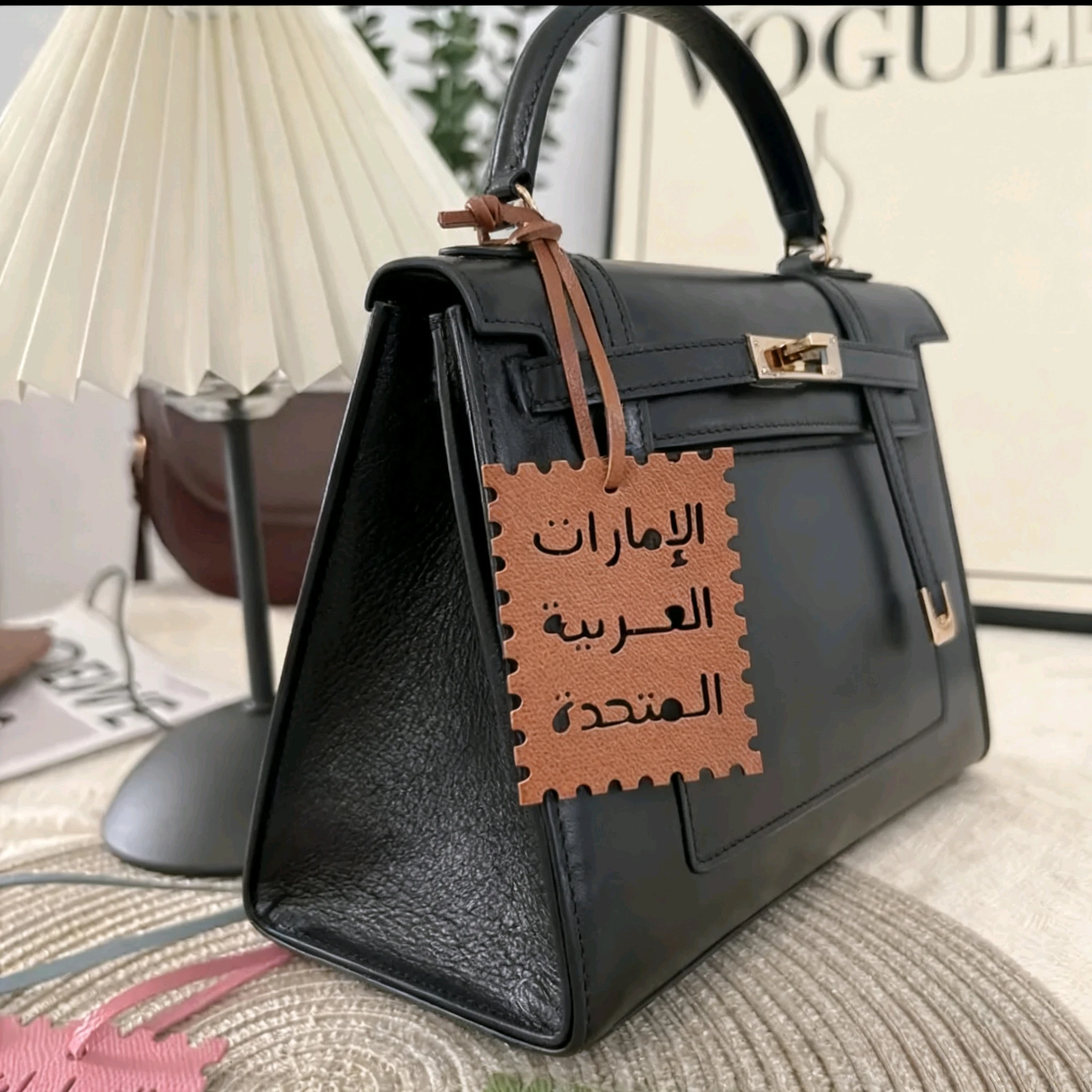 Square Leather UAE Arabic Letter Pendant Travel Label Hanging Ornament for Women's Handbag Bag Exquisite Arab Gift