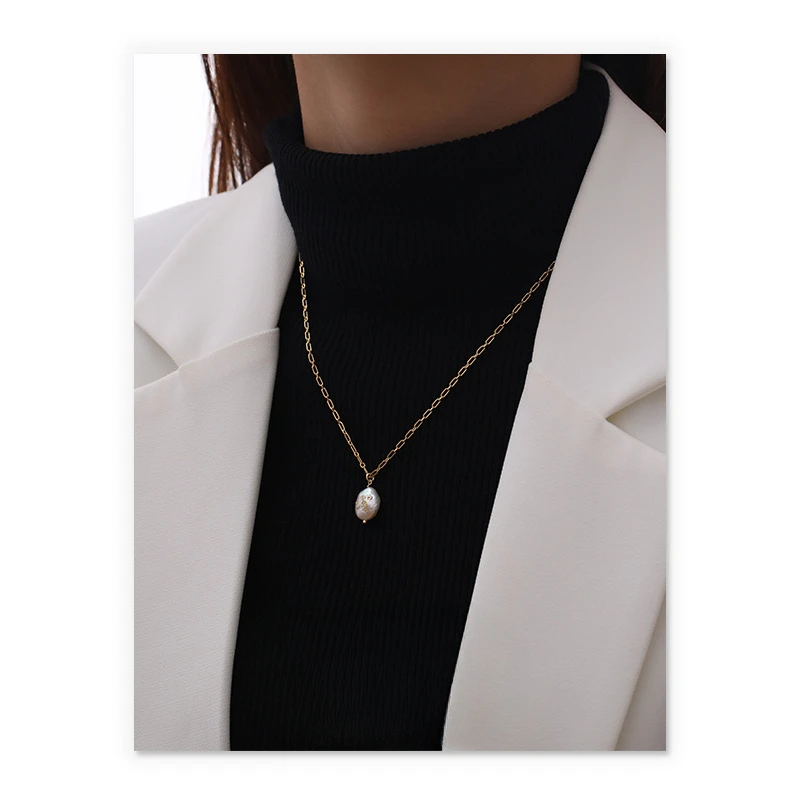 Simple temperament Baroque natural real pearl gold foil sweater chain necklace women