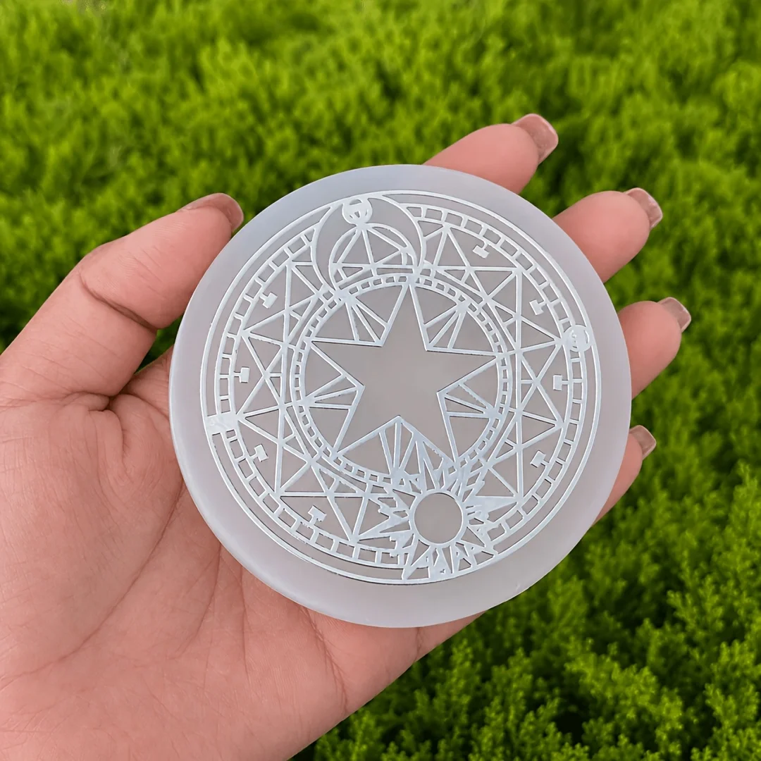 1pc Silver Pattern Selenite Slice, Natural White Round Stone Disc with Detailed Geometric Design, Smooth Polished Surface