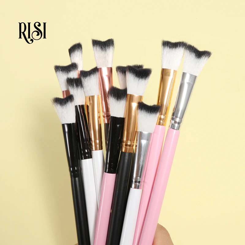 Free Lash Brush Cleaner V Shape Lash Cleansing Brush Softest Lash Wash Brush Eyelash Extension Lash Shampoo Brushes Lash Brush